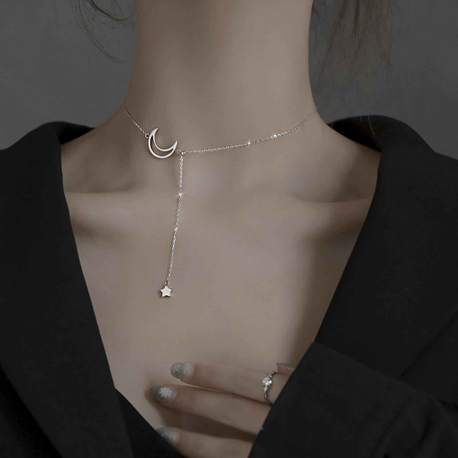 MOON NECKLACE