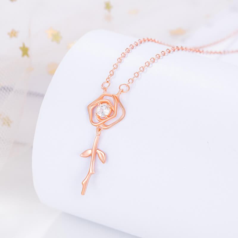 Blooming Rose Necklace

