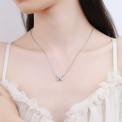 quatrefoil necklace?gold