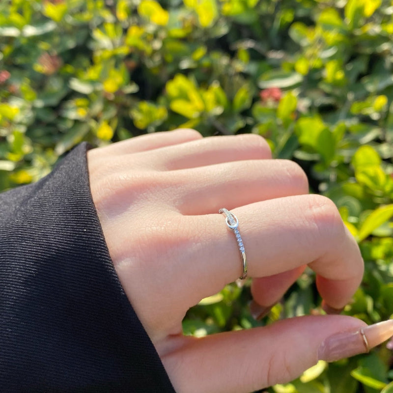 single row diamond ring us