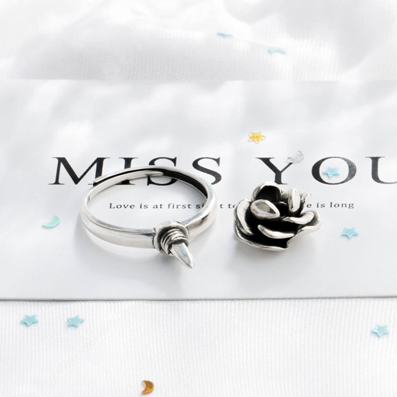 Elegant Flower Ring