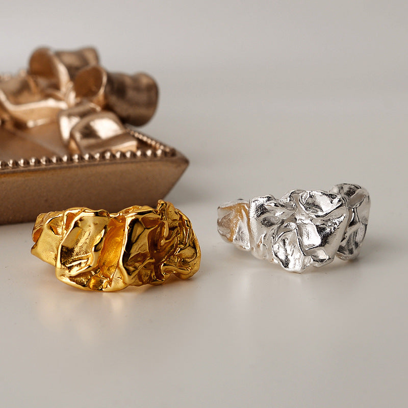 wrikled textured ring white gold color and gold color