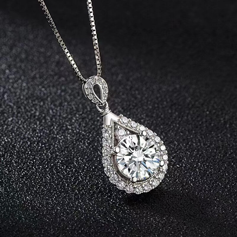 teardrop diamond necklace