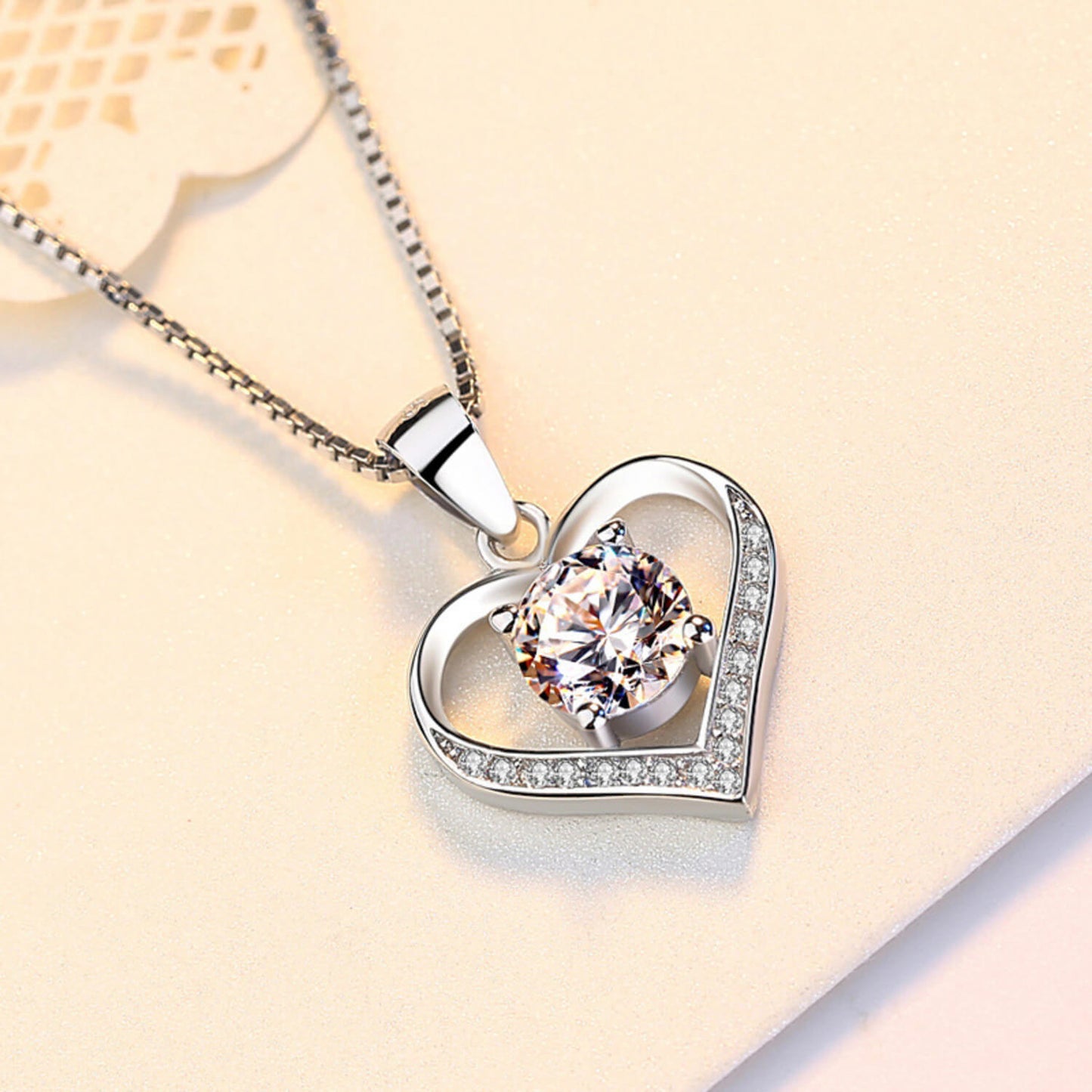 heart necklace silver diamond