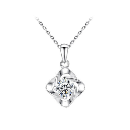 Elegant Lucky Clover Necklace